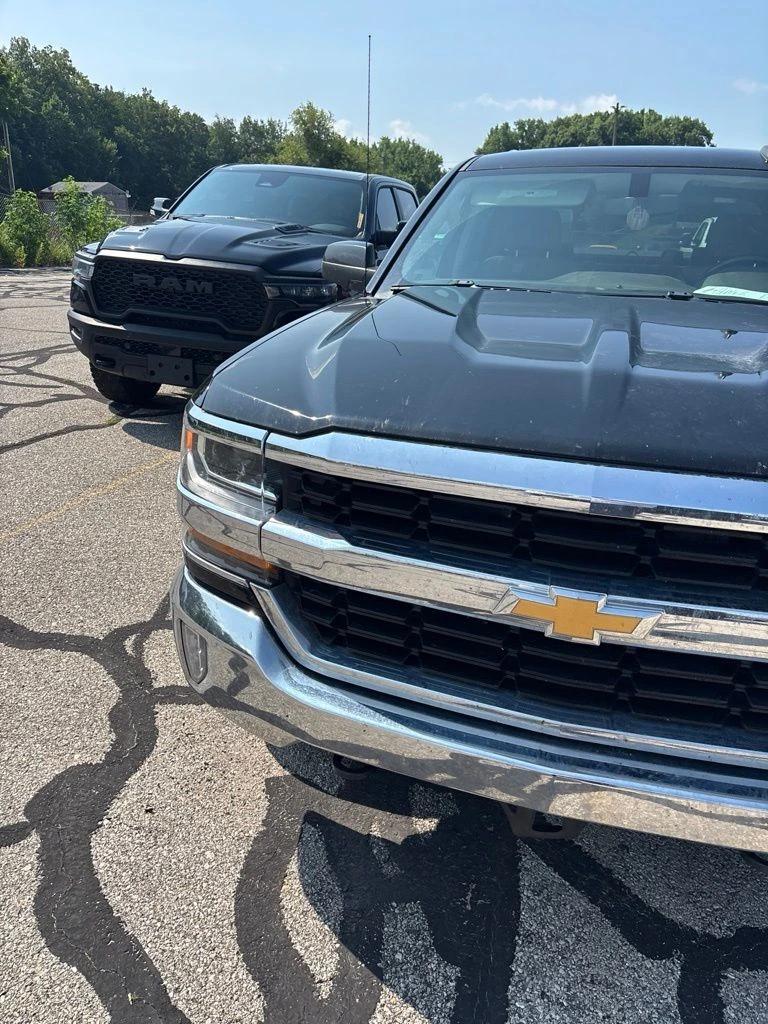 chevrolet silverado 1500 2018 3GCUKREC0JG524183 image chevrolet silverado 1500 2018 3GCUKREC0JG524183 image